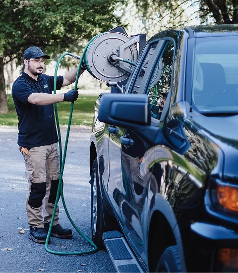 Camion et equipements d'extermination discrets.